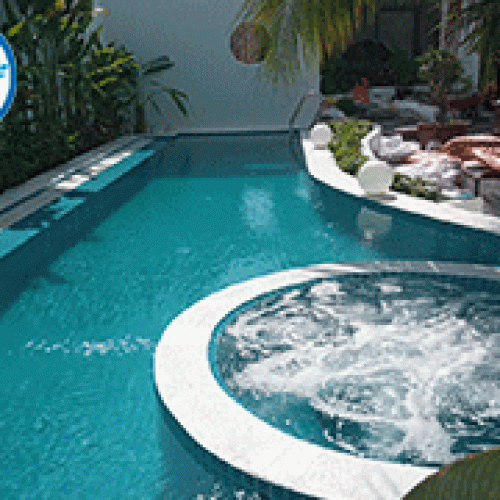 Hồ bơi anh Hưng Bình Dương