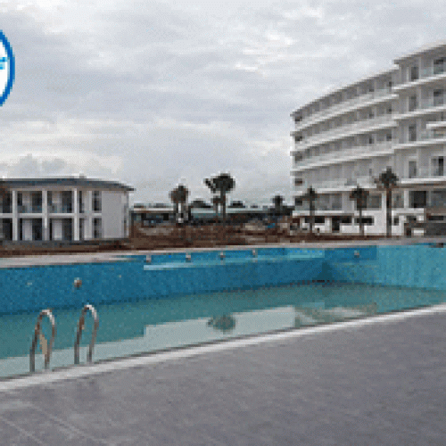 Hồ bơi khách sạn Hồ Tràm