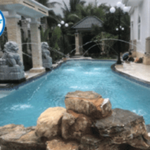 Hồ bơi biệt thự gia đình anh Huy Bến Tre