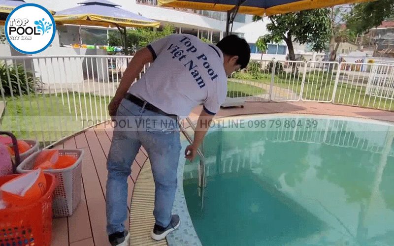Dịch vụ bảo trì hồ bơi