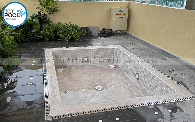 Bố trí bể sục Jacuzzi cho gia đình