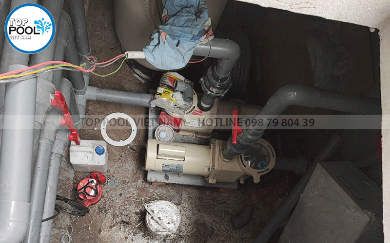 bơm lọc hồ bơi