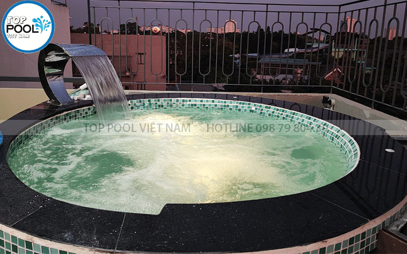 bồn tắm sục jacuzzi