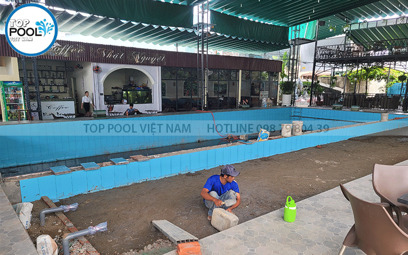 chi phí làm hồ bơi công cộng