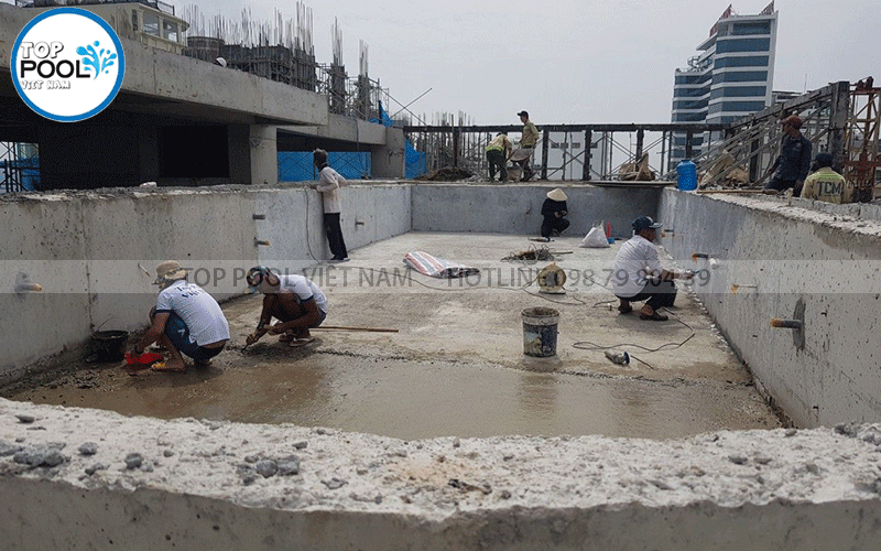 chống thấm hồ bơi ngoài trời