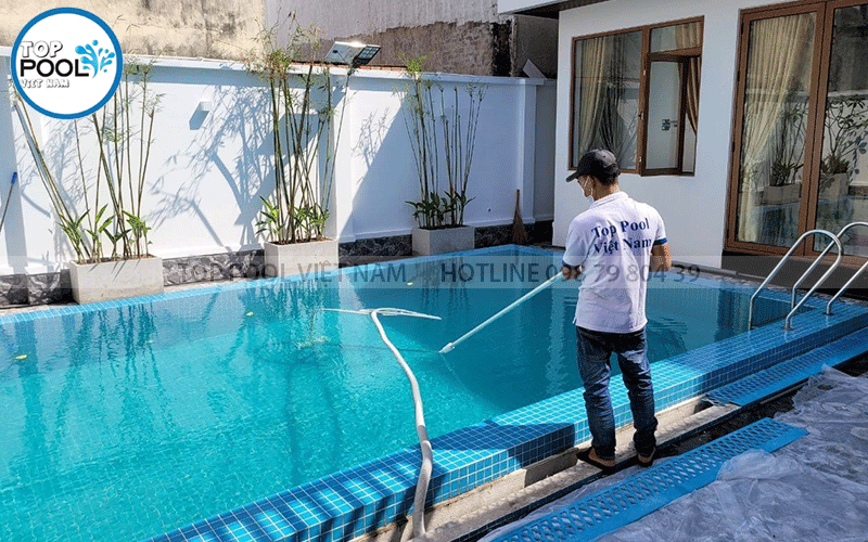 lắp đặt máy lọc nước hồ bơi