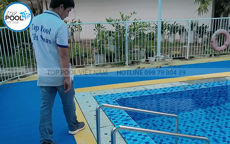 giá xây dựng hồ bơi công cộng