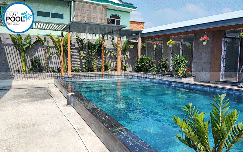 hồ bơi có thác nước