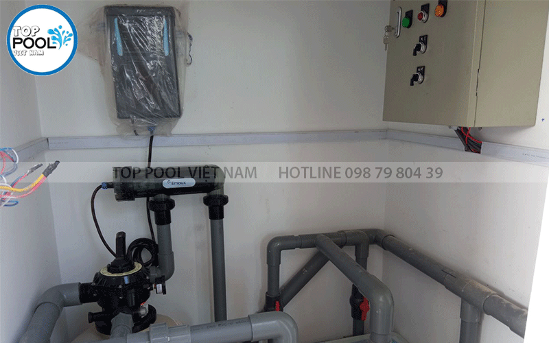 hồ bơi điện phân muối