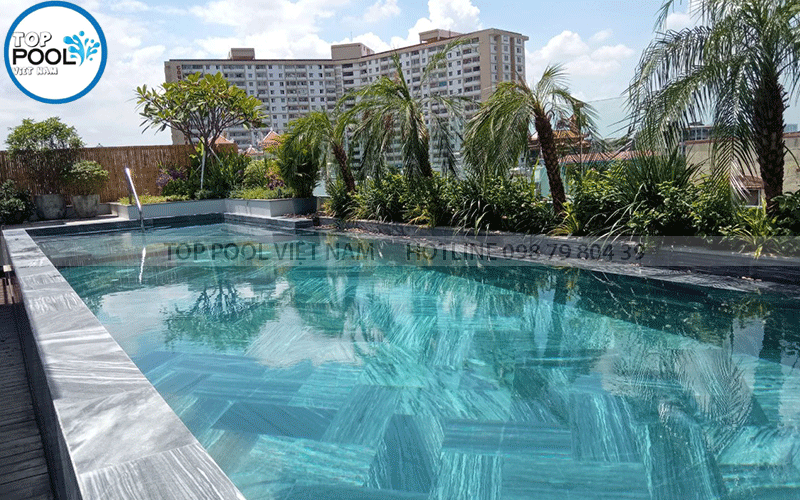 Hồ bơi sân thượng quận phú nhuận