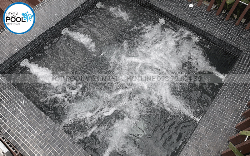 hồ jacuzzi ngoài trơi đẹp