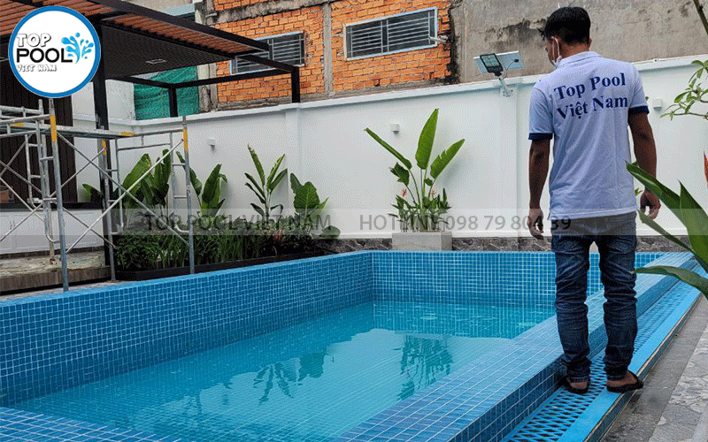 Kiểm tra chất lượng nước hồ bơi