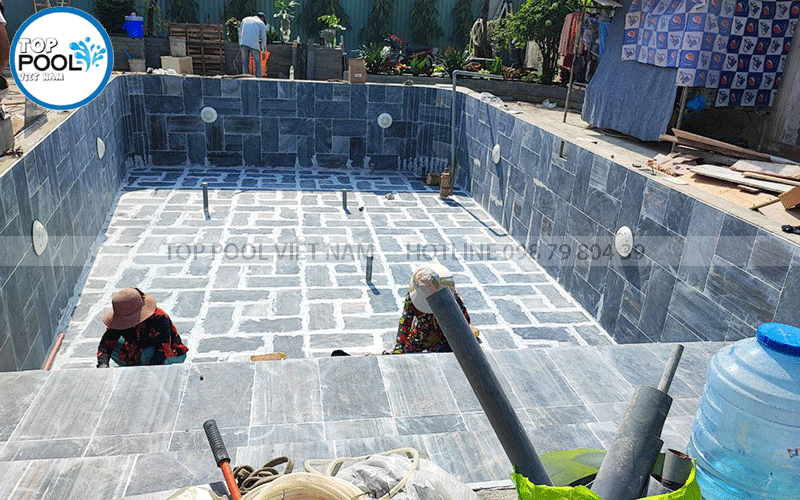 lắp đặt hệ thống chiếu sáng hồ bơi