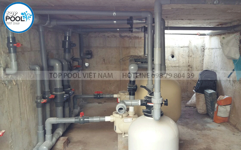 lắp đặt máy lọc nước bể bơi
