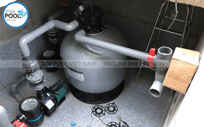 lắp đặt máy lọc nước hồ bơi mini