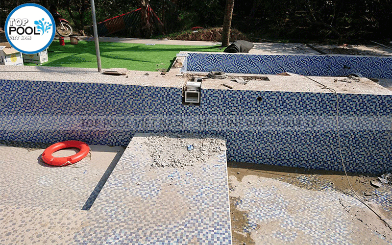 lắp đặt Skimmer hồ bơi công cộng