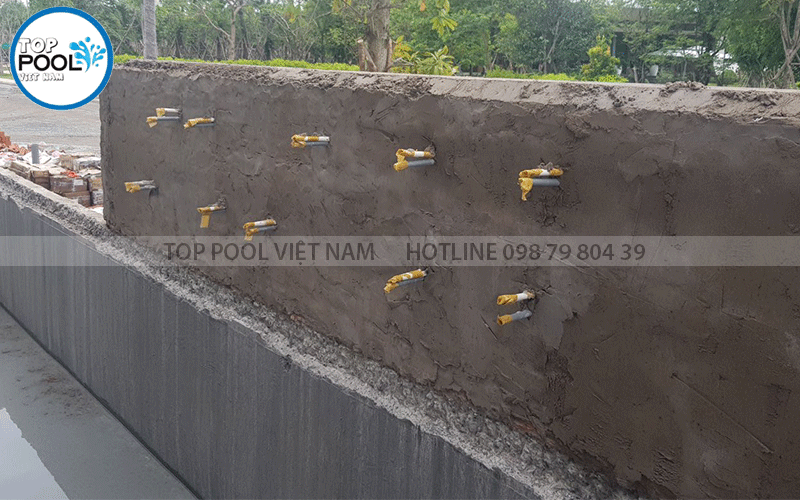 lắp đặt thác nước hồ bơi gia đình