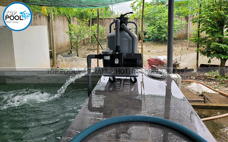 máy hút nước hồ bơi