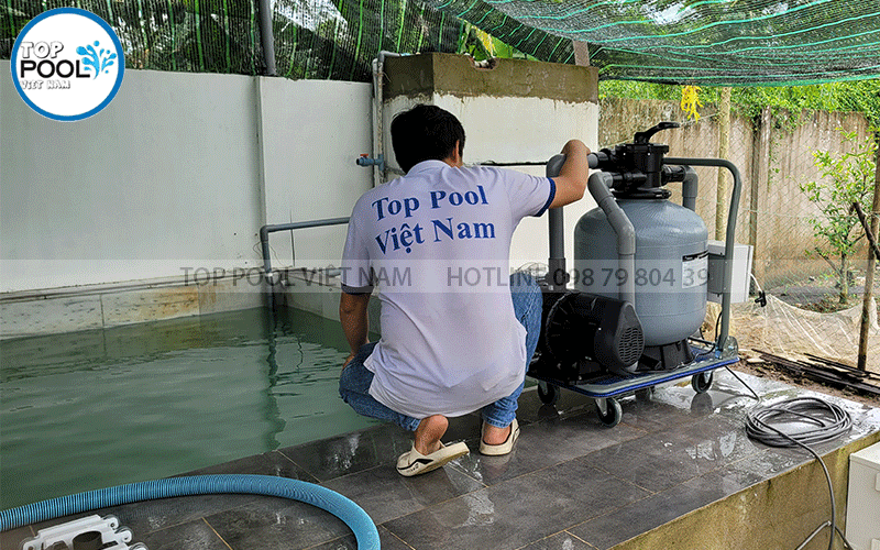 máy hút vệ sinh hồ bơi