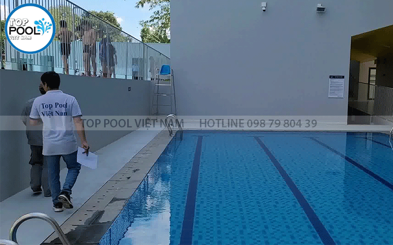 máy lọc bể bơi