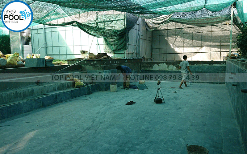 hình ảnh ốp đá hồ bơi quận 2