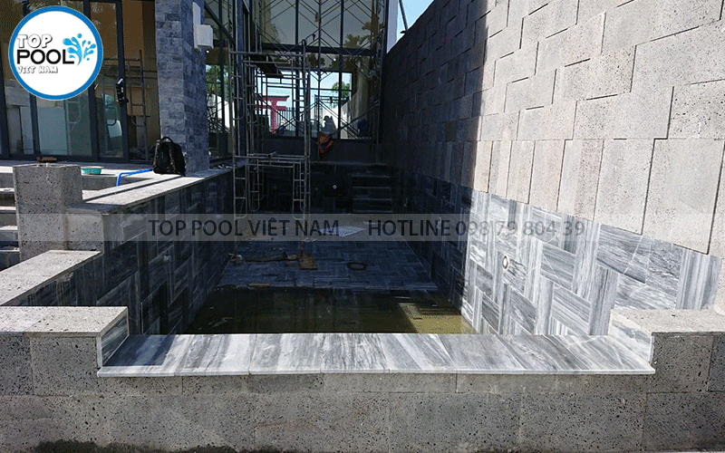 ốp đá tự nhiên cho hồ bơi