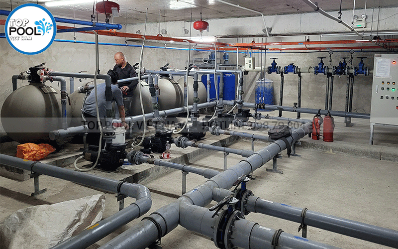 sửa chữa hệ thống lọc nước hồ bơi công cộng