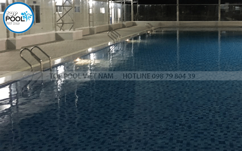 thang inox hồ bơi emaux