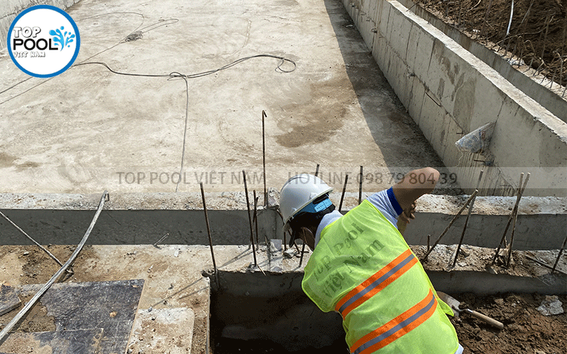 thi công hồ bơi lắp đặt thiết bị hồ bơi