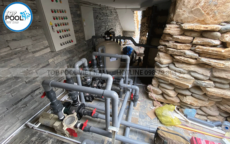 thi công lắp đặt phòng máy hồ bơi