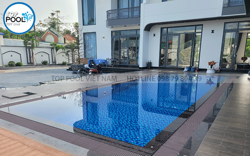 thiết kế hồ bơi gia đình tại hóc môn