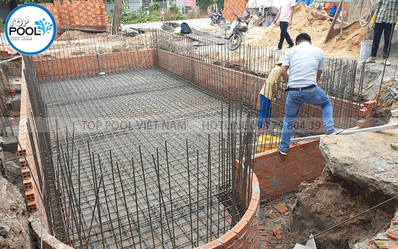 xây dựng hồ bơi biệt thự tại Bình Dương