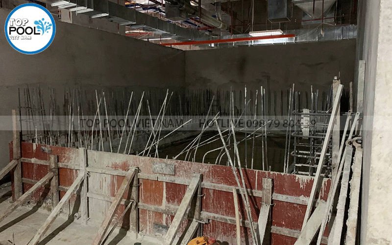 xây dựng hồ bơi mini trong nhà