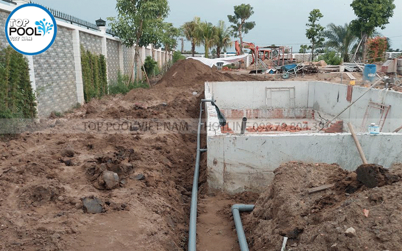 xây dựng hồ bơi sân vườn tại long an