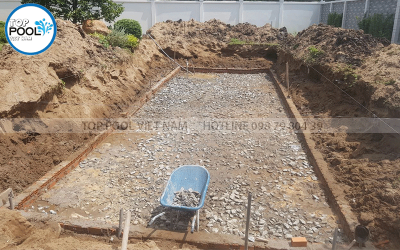đào móng xây hồ bơi