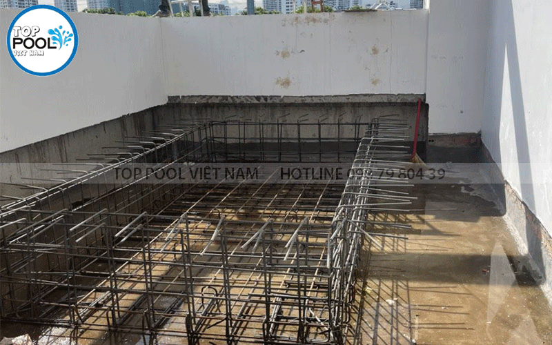 xây hồ bơi cho bé