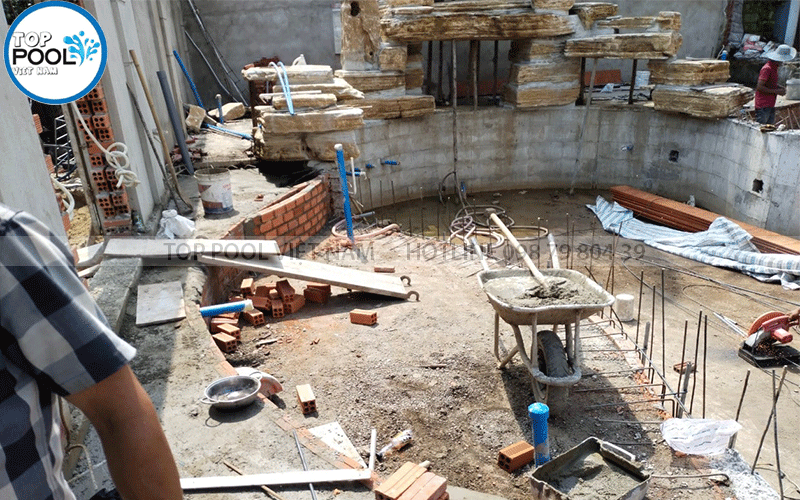 xây hồ bơi gia đình