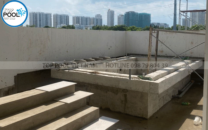 xây hồ jacuzzi ngoài trời