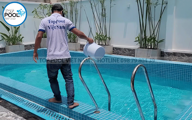 xử lý nước hồ bơi